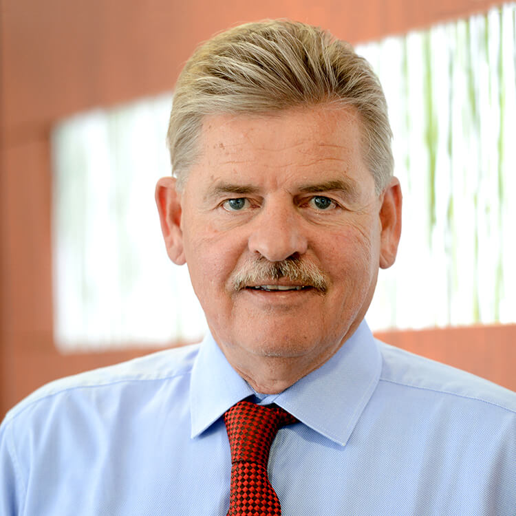 Dr. med. Hans-​Jörg Fran­ke